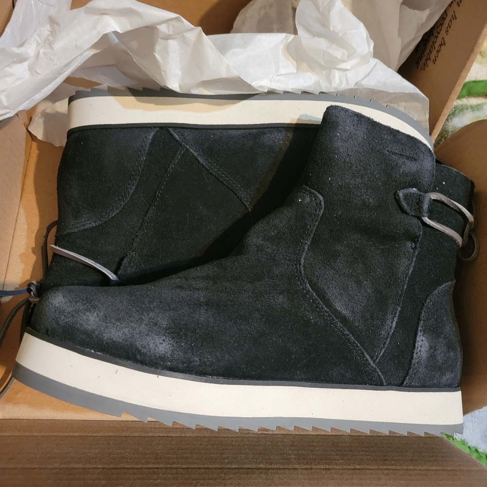 Merrell boots - Picture 2 of 2